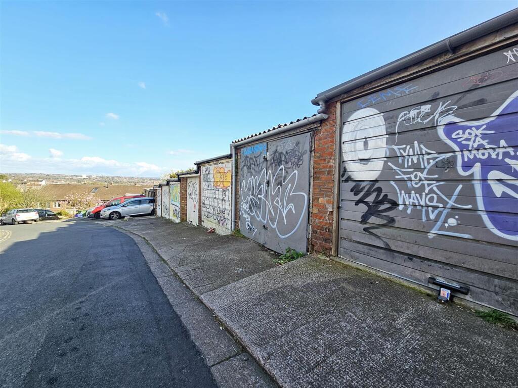 2 - Garage for Auction, Kathdene Gardens, Ashley D