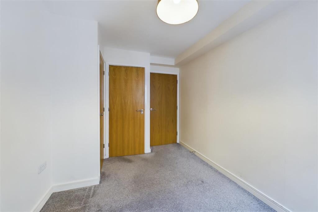 Flat 9, 3 Norfolk Heights, Norfolk Avenue, St Paul