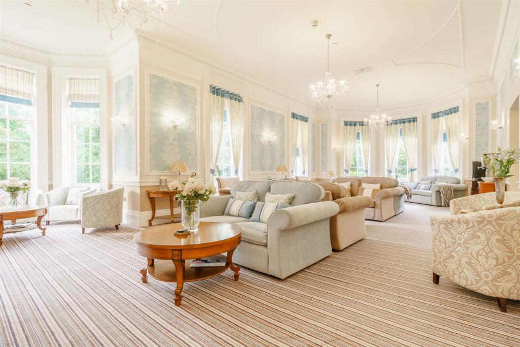 Kenton Lodge - Communal Homeowner Lounge.jpg