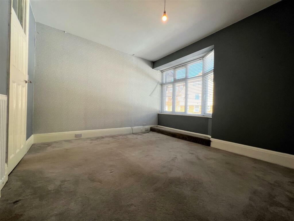 Living Room.jpg