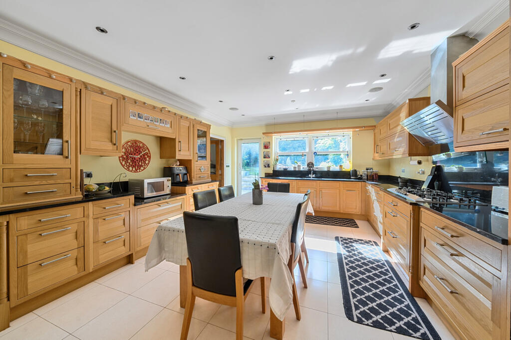 1295864-2-6827105...