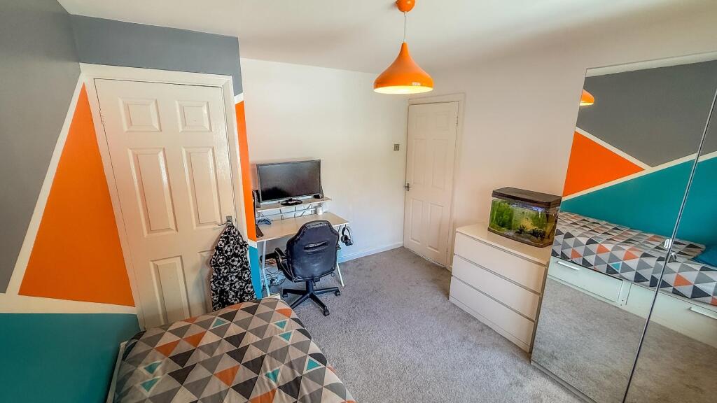 Denbigh Close 30-9.jpg