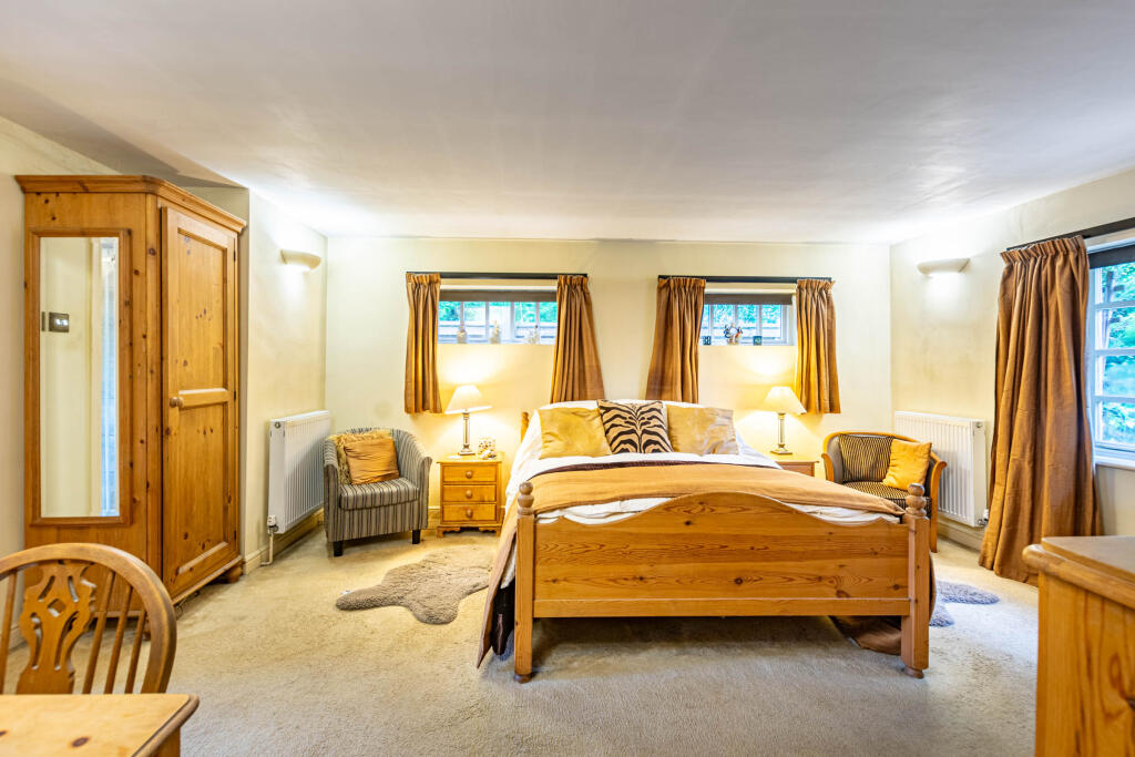 bedroom1a