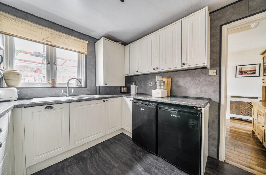 132679176888d4e964499