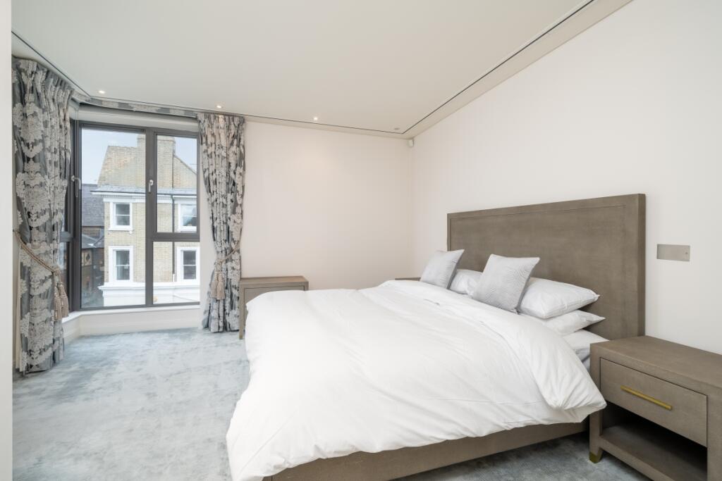 Wycombe Square 1F...