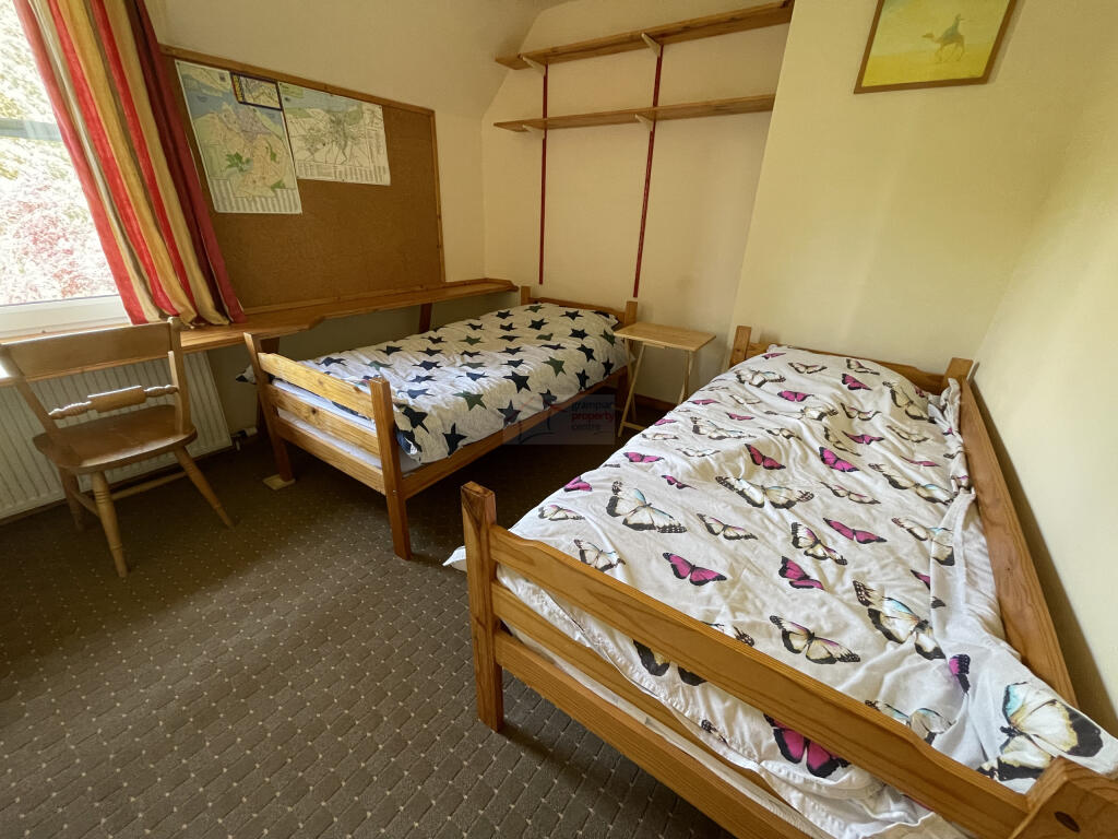 5 Bedroom 2a.JPG