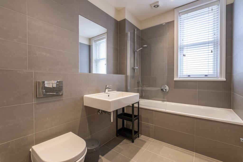 48-Hamlet-Gardens...