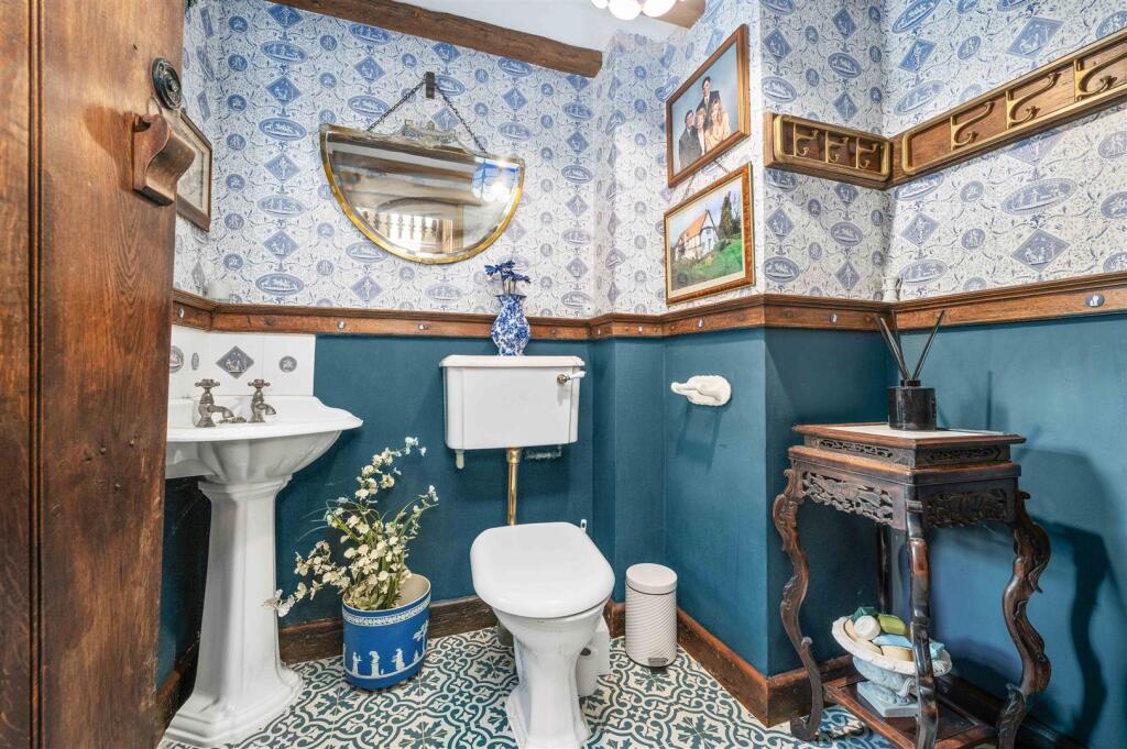 Downstairs Cloakroom