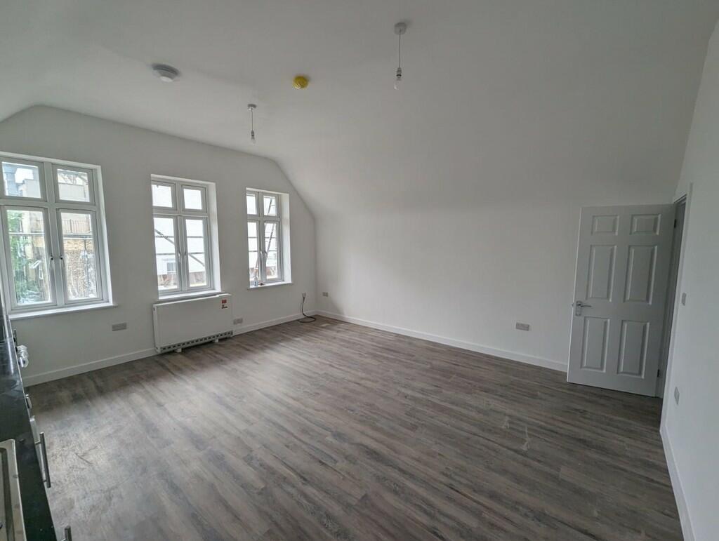 Lounge Second Vie...