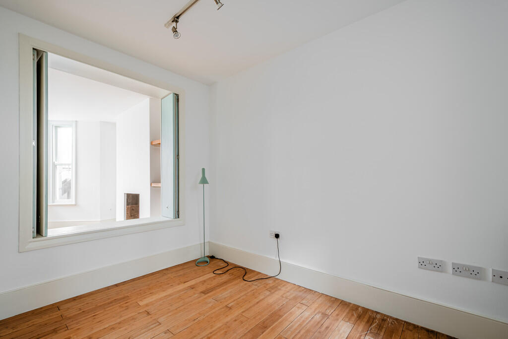 Wilton Way 95A - ...