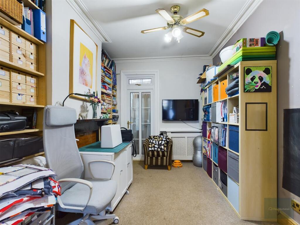 CAM03907G0-PR0065-ST