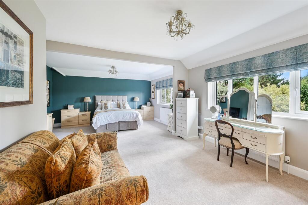 ALEXANDRA ROAD (20).jpg