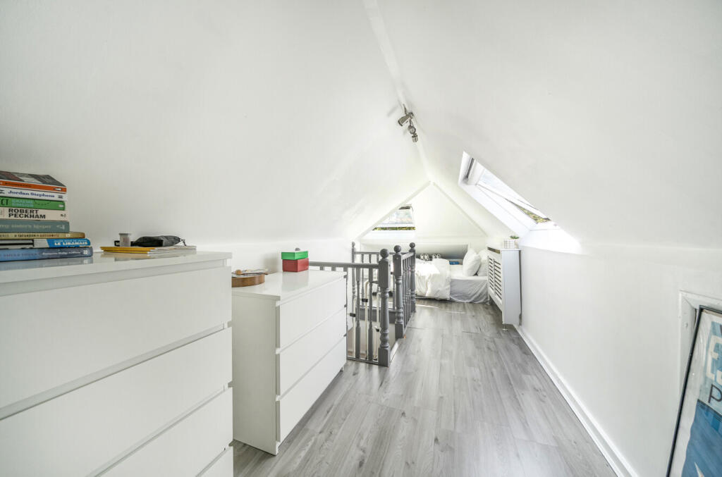 1349583-19-68bedd...