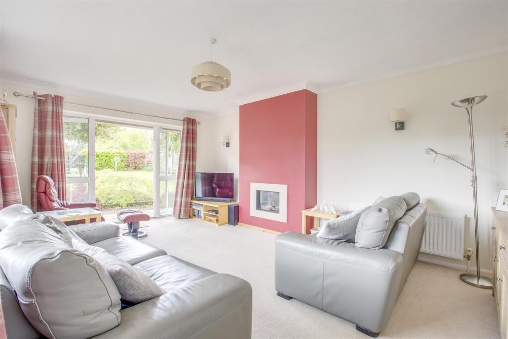 4 Park Lane, HP15 7HY-11.jpg