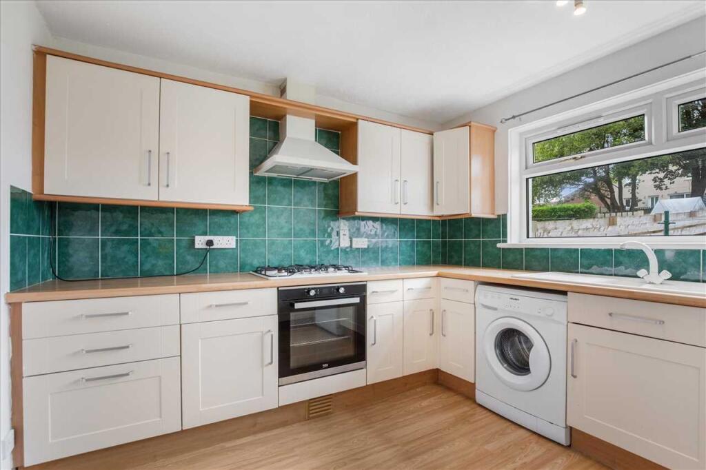 Breakfasting Kitchen