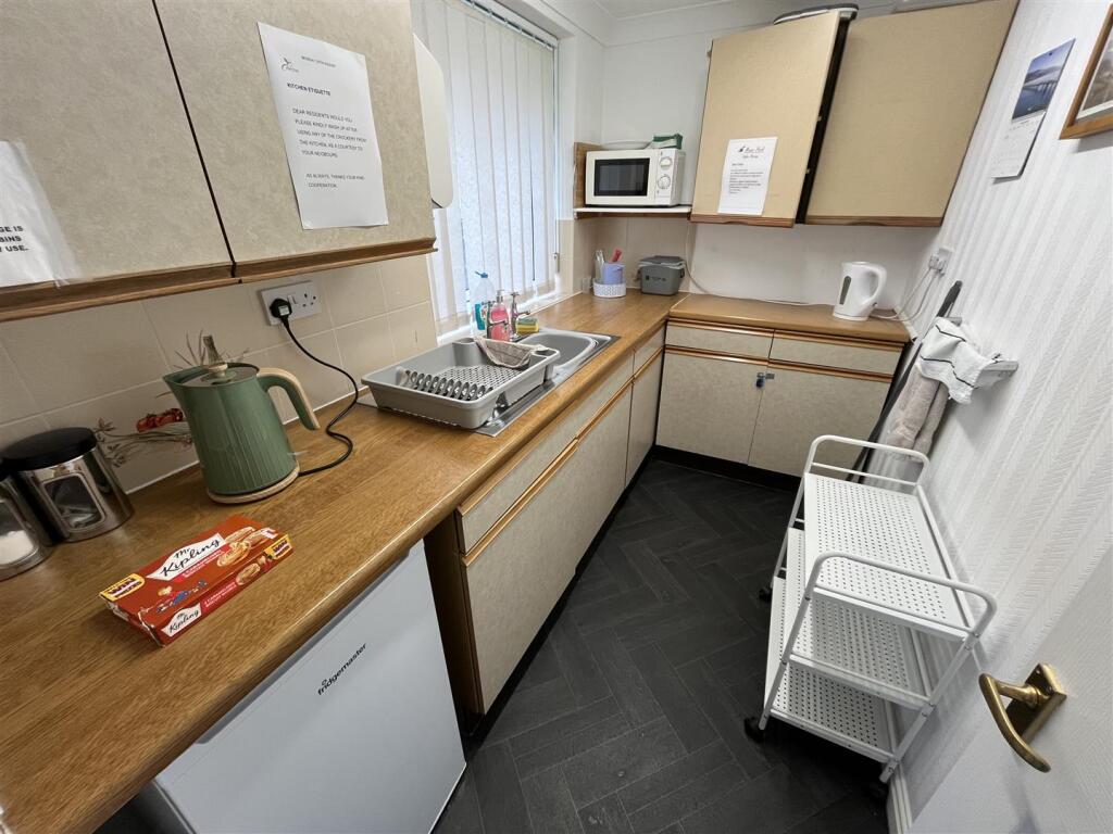 72 Manor IMG_8540.jpg