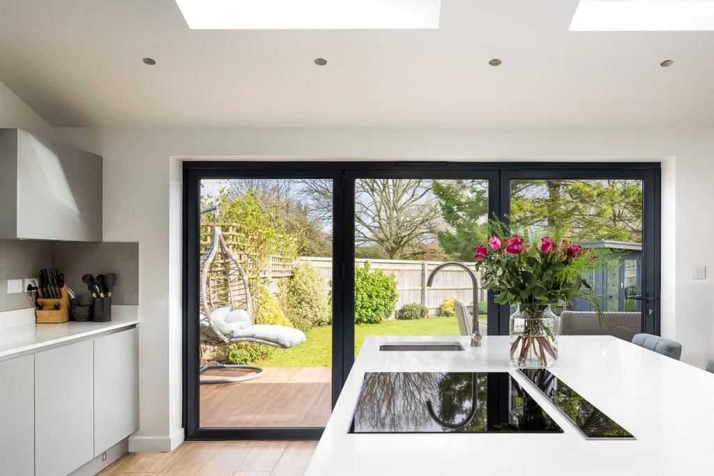 Kitchen to garden