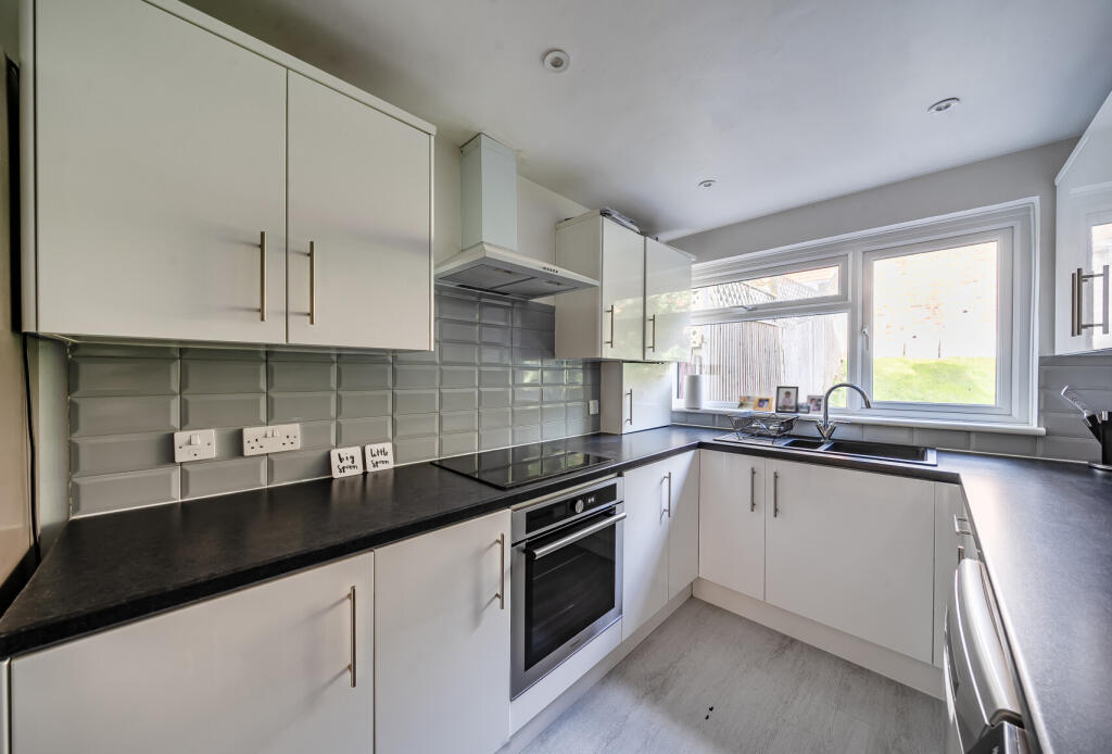 1343701-13-68b1d7...