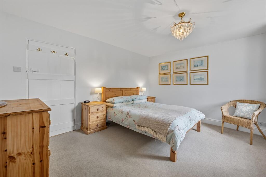 Saxton Mee Wainstones 418.jpg