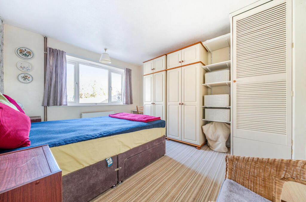 1385268-7-6925b4d...