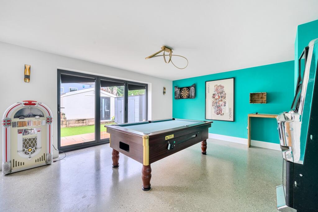 1372011-14-6909e892b2489