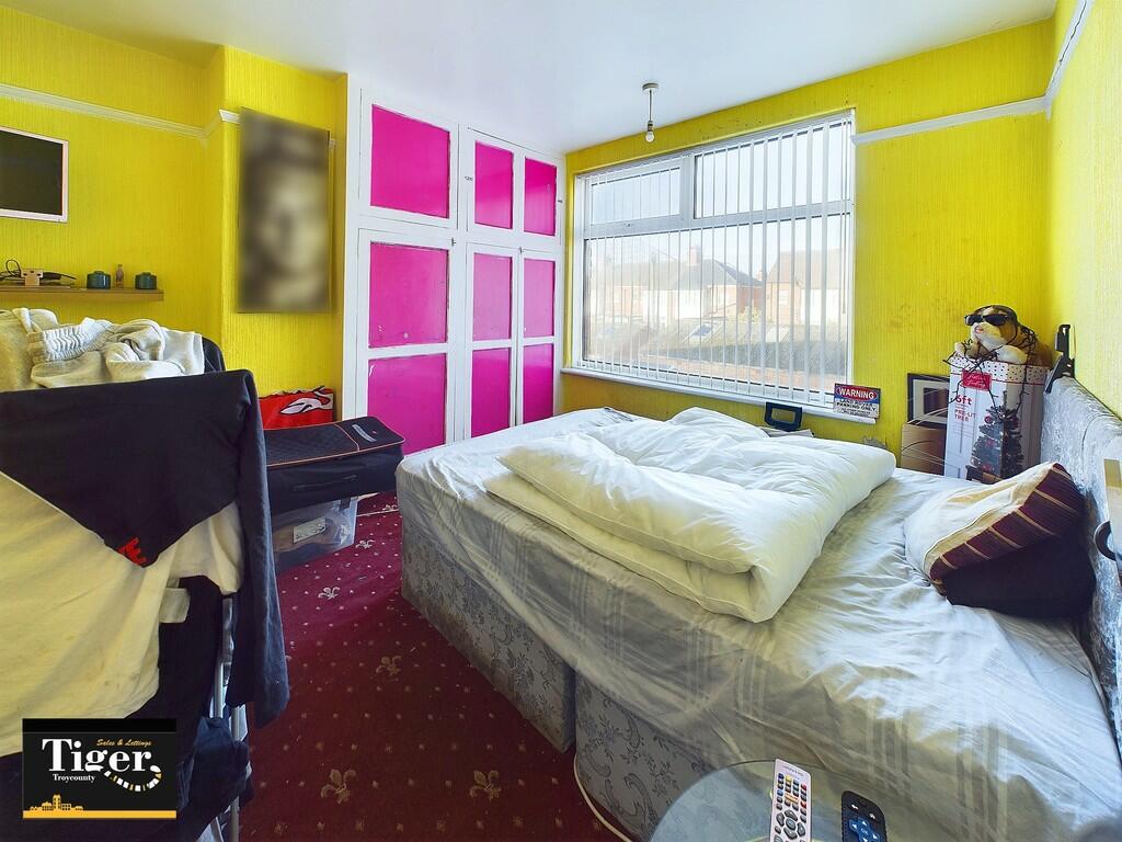 CAM02176G0-PR0414...