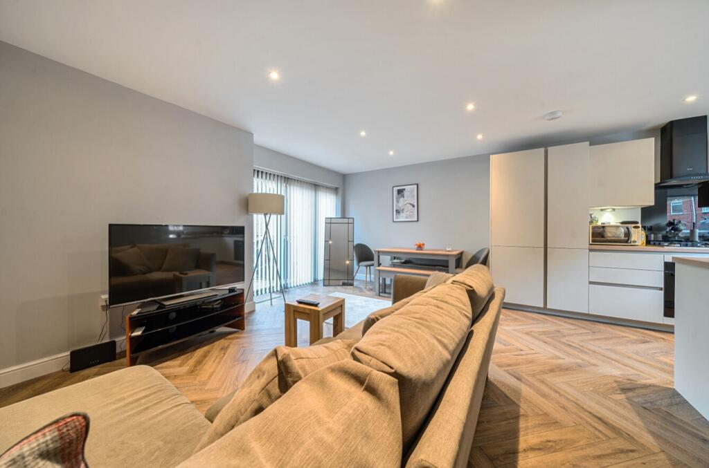 1373993-19-6908ee239cf6c