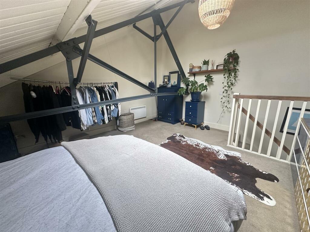 Bedroom.jpeg