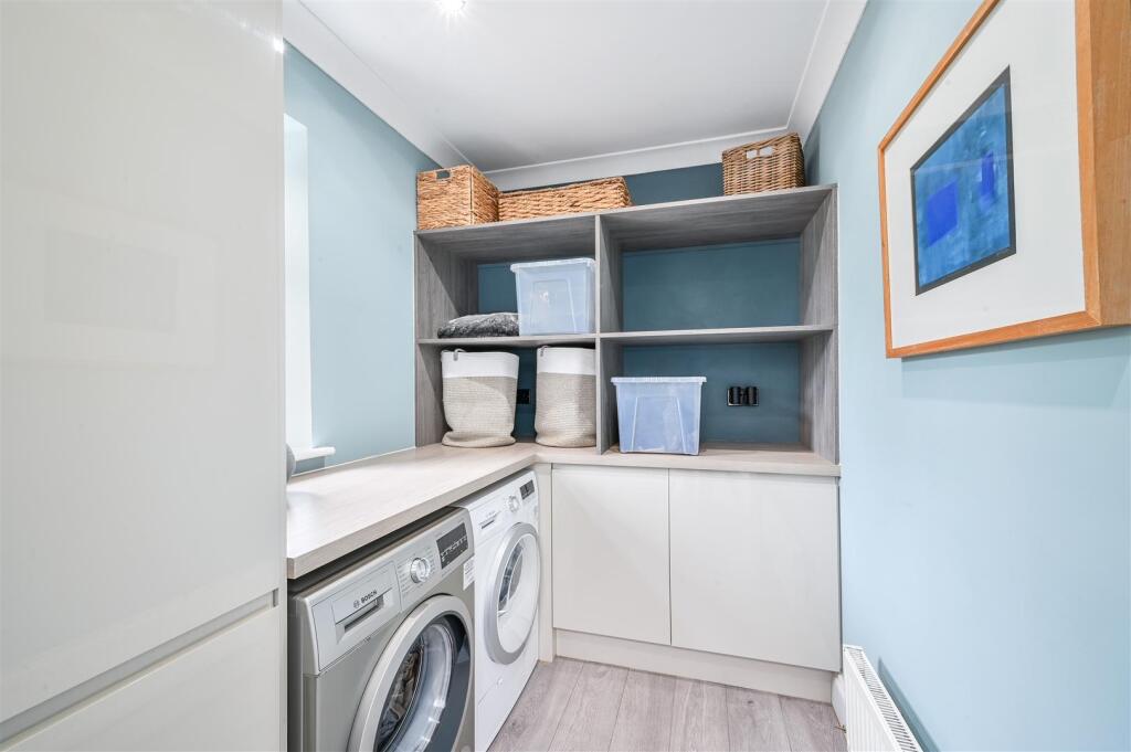 NORTH VIEW CRESCENT,  (9).jpg