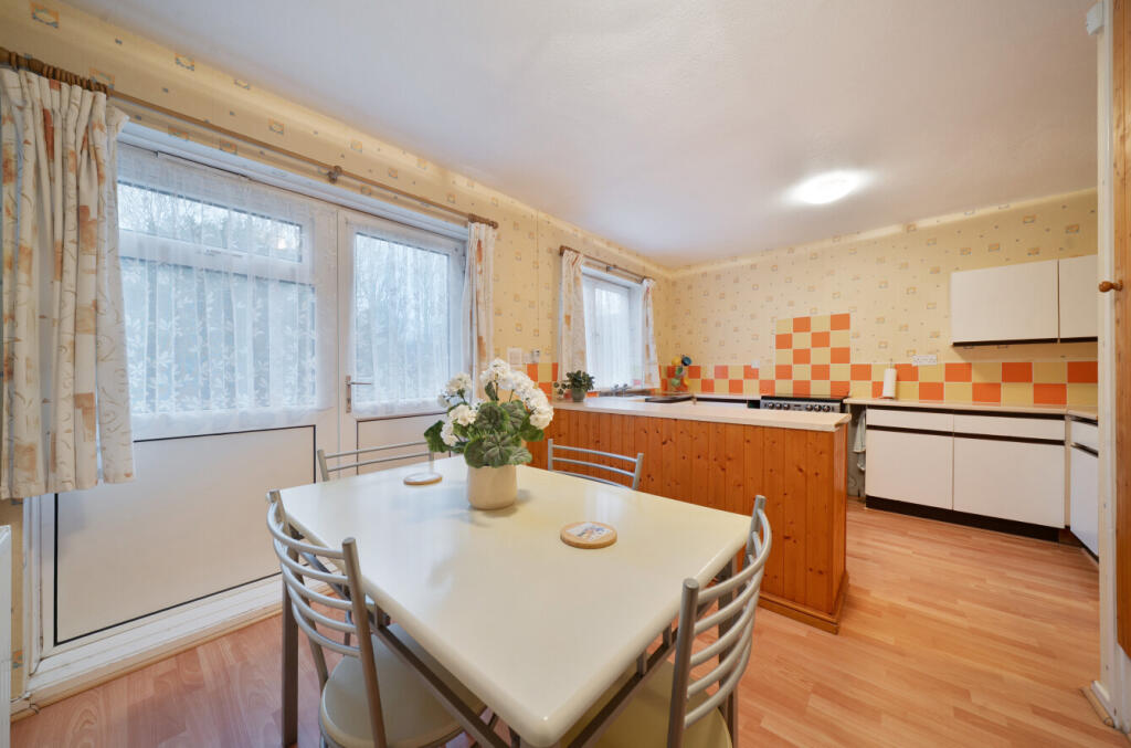 Kitchen Diner 1