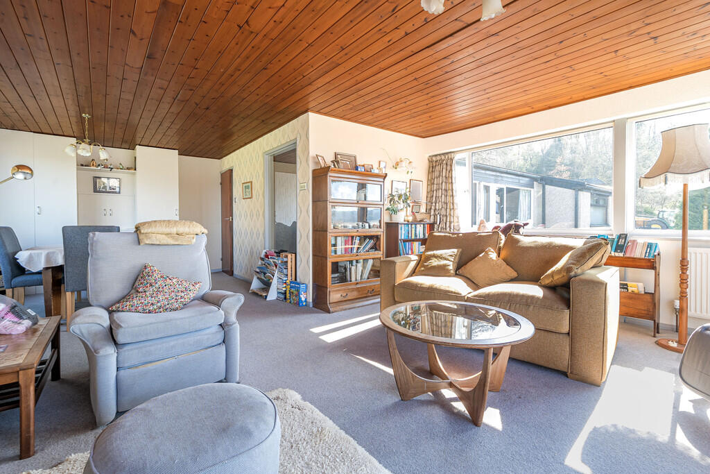 Living/Dining Roo...