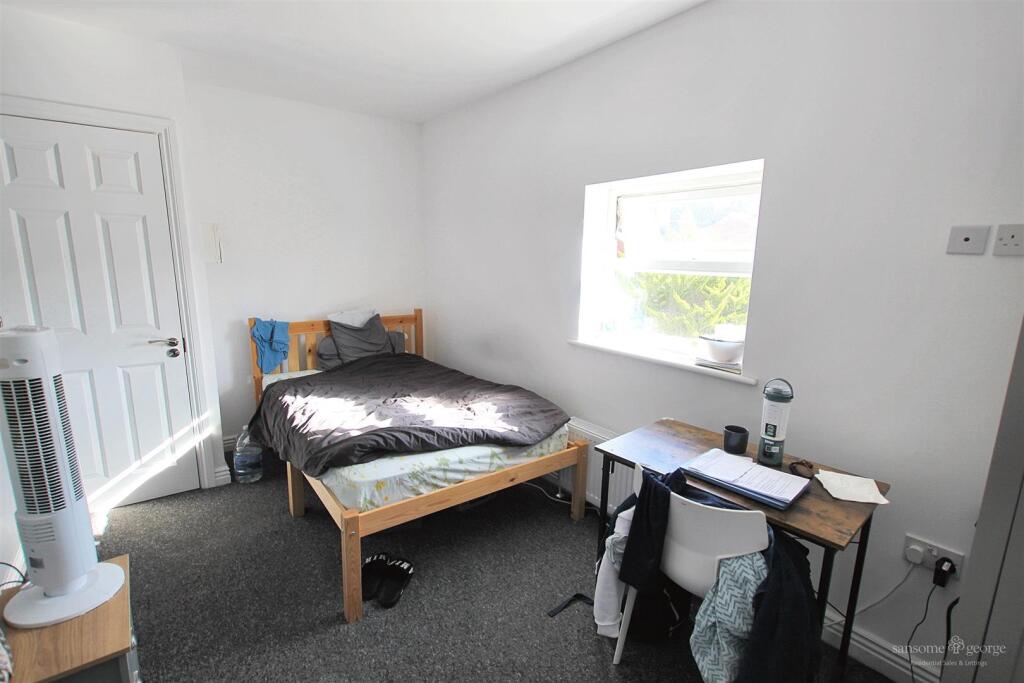 Bedroom 2 F3