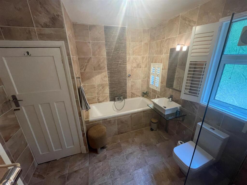 Walk-in shower and fitted bathroom 2.jpg