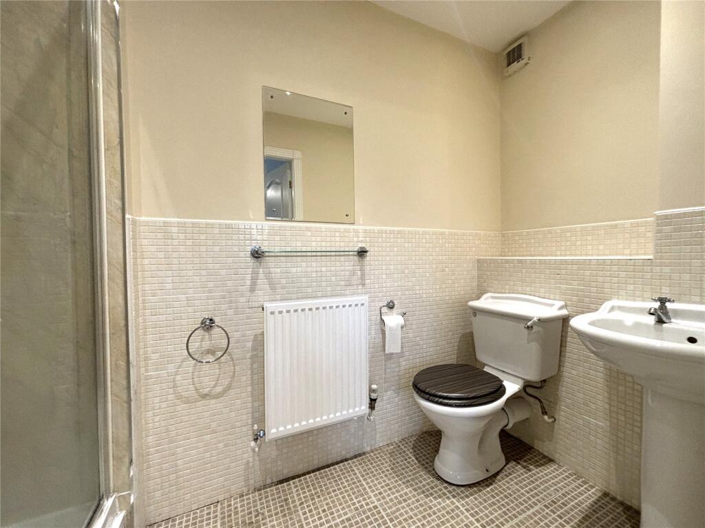 Ensuite