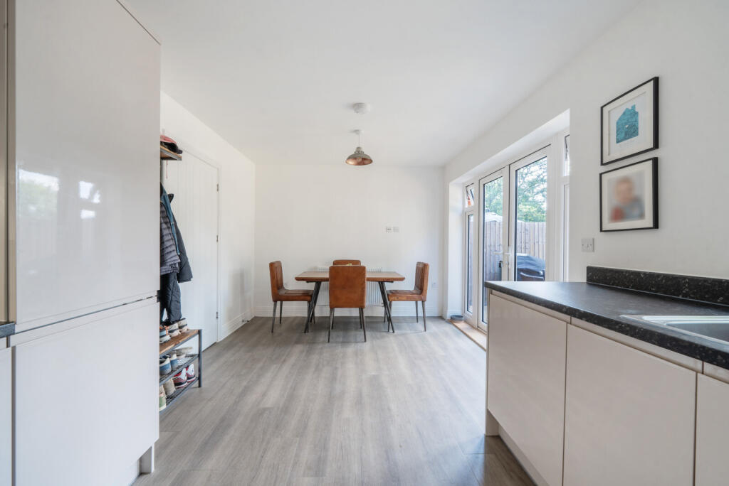 1317858-9-686bee3...