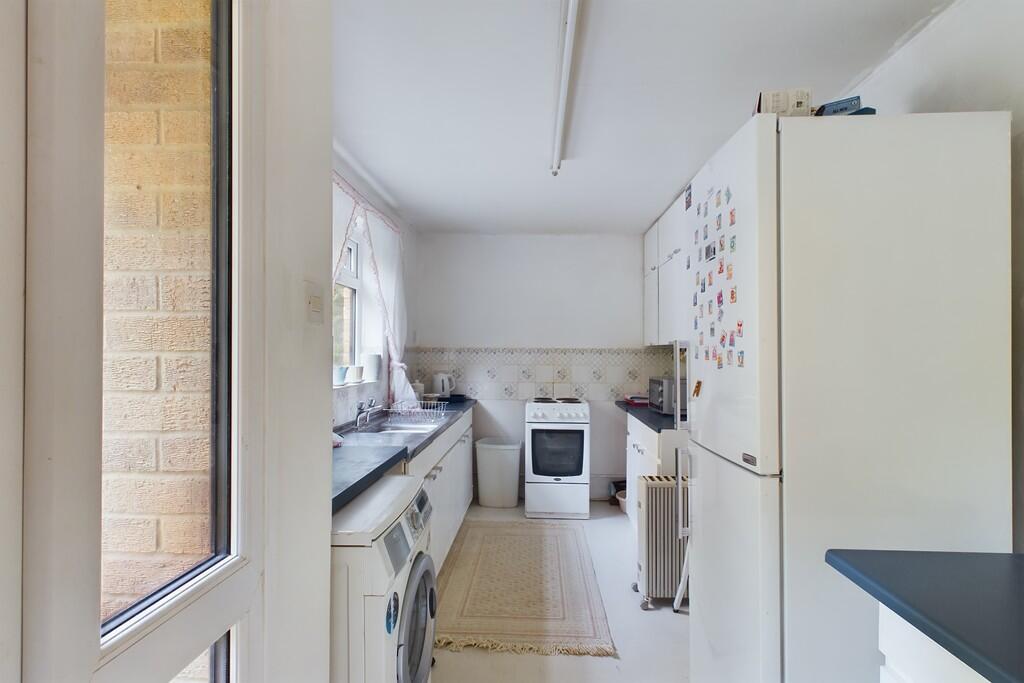 CAM01689G0-PR0447...