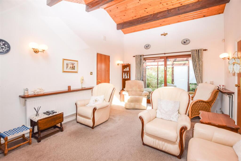 Constables - 2 Glendale Grove-6.jpg