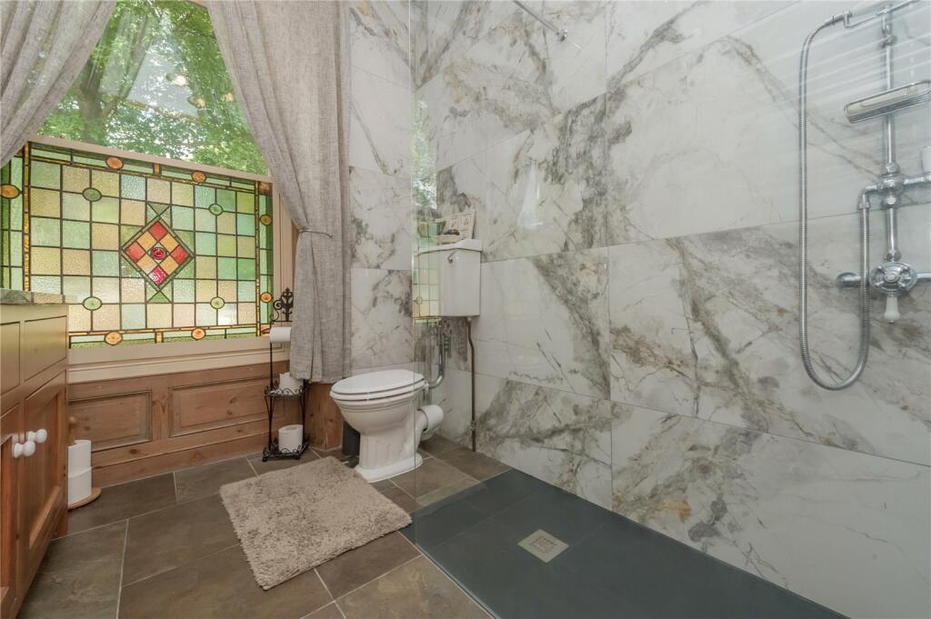 Ground Floor Shower