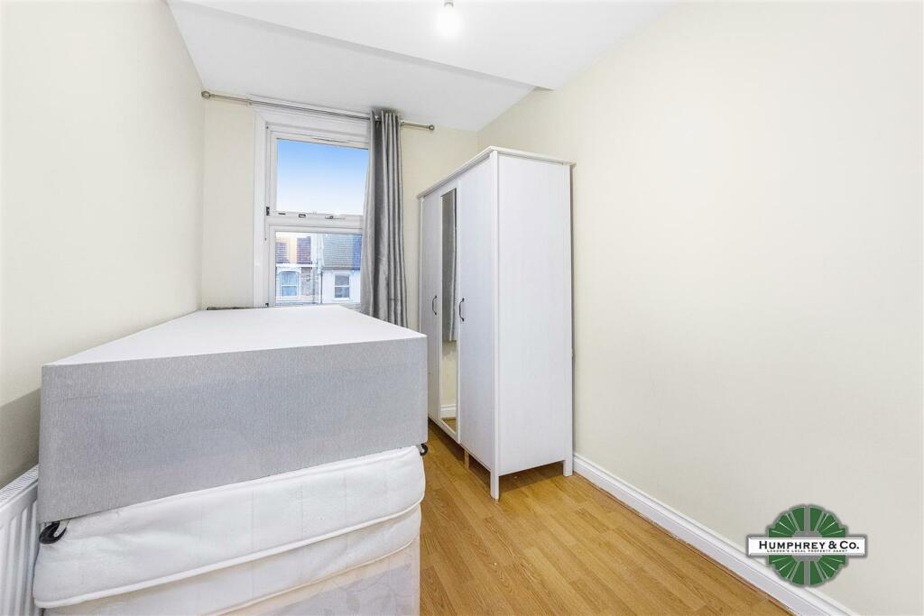 Flat C 74 Rectory Road -001.jpg