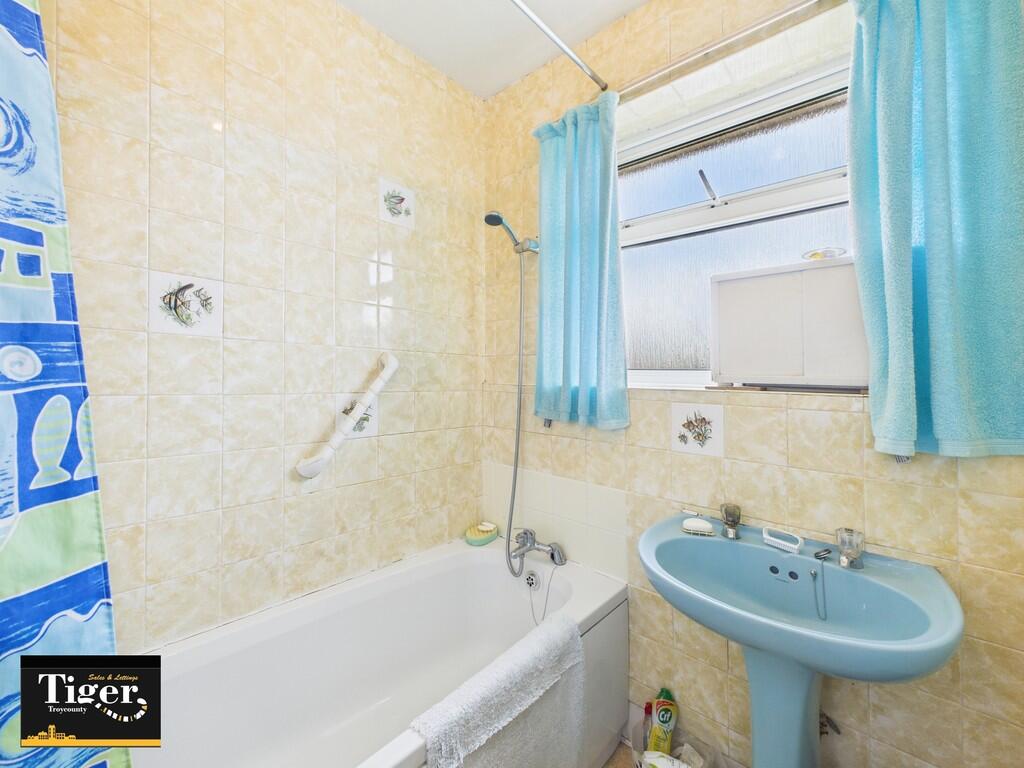 CAM03440G0-PR0370...