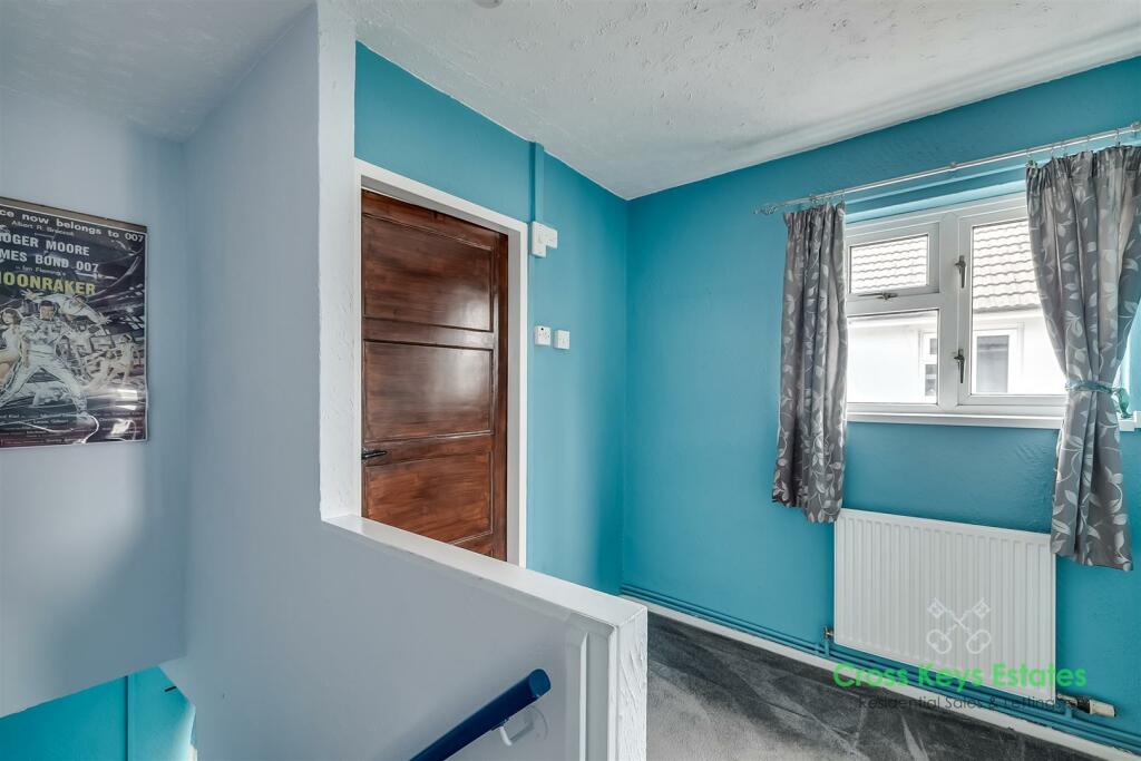 Entrance Stairwell &amp; Landing