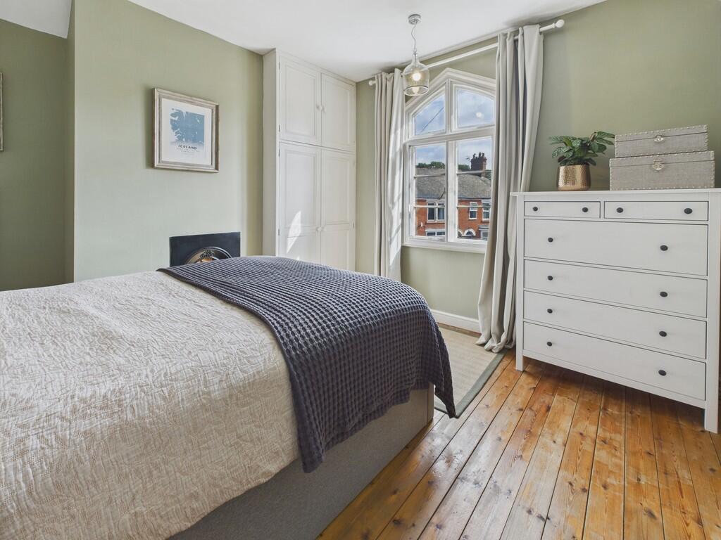 CAM04273G0-PR0157...