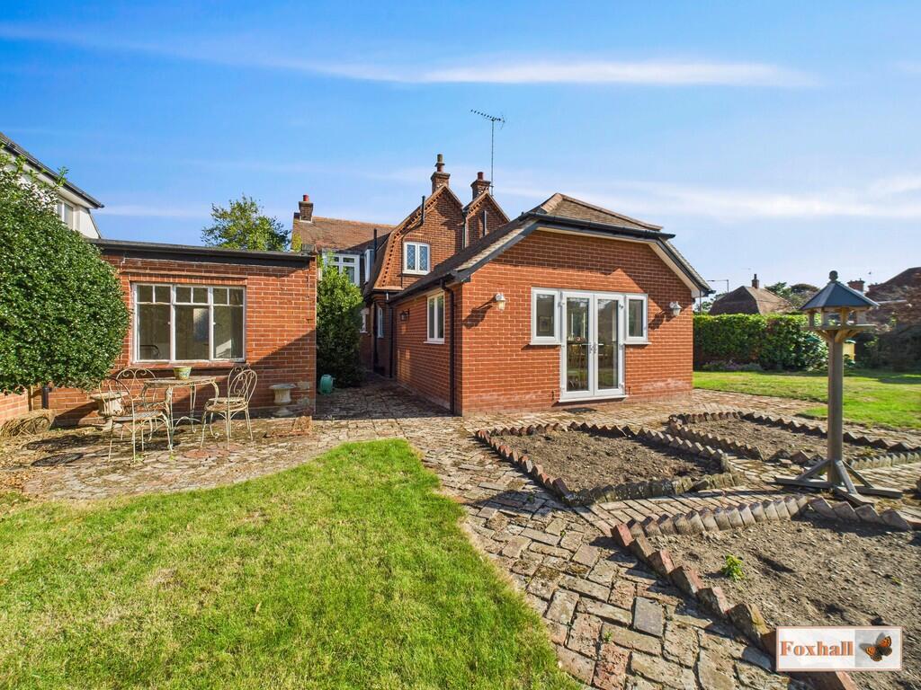 CAM02189G0-PR0473...