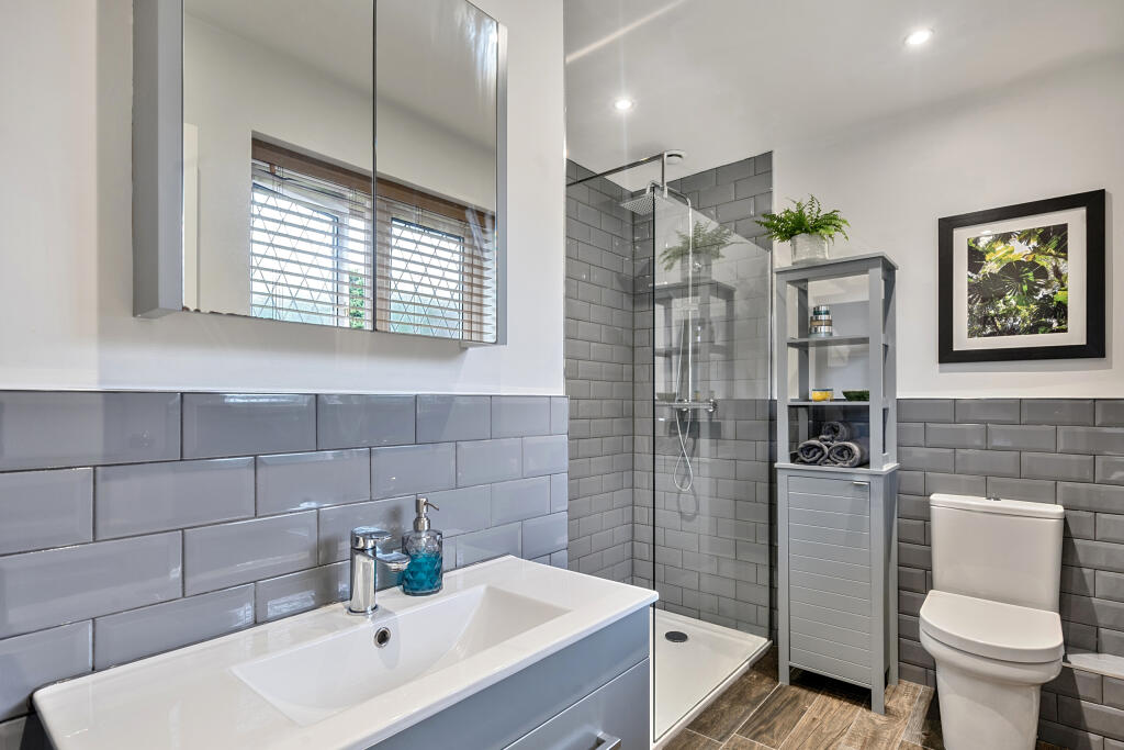 1311826-19-685addbc1e309