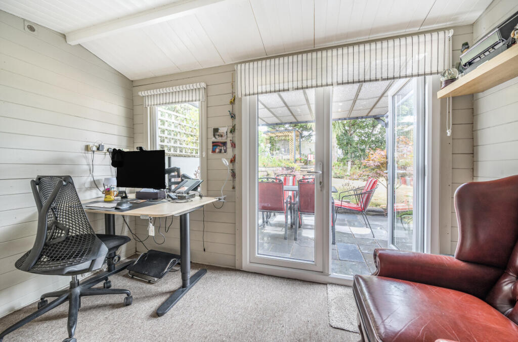 1323608-12-6890ec...