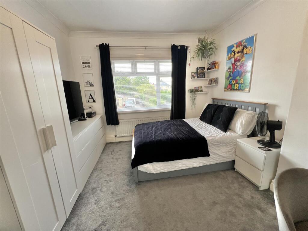 BEDROOM TWO