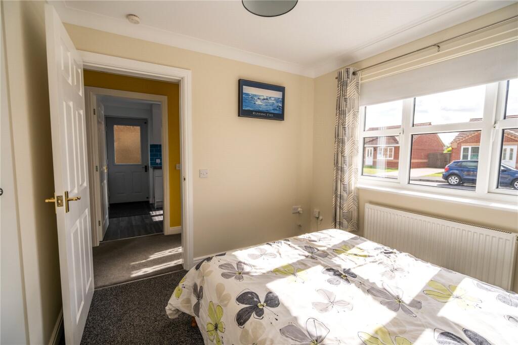 Bedroom 2 (2)