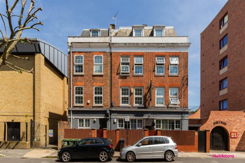 130A Chalton Street-16.jpg