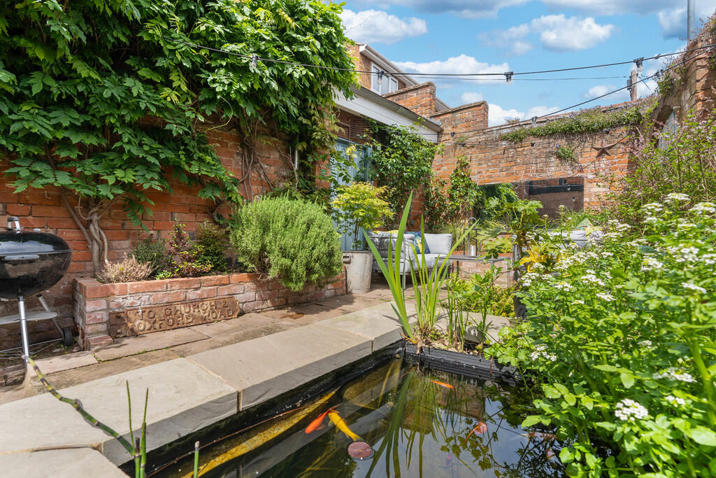 Old Market House ...