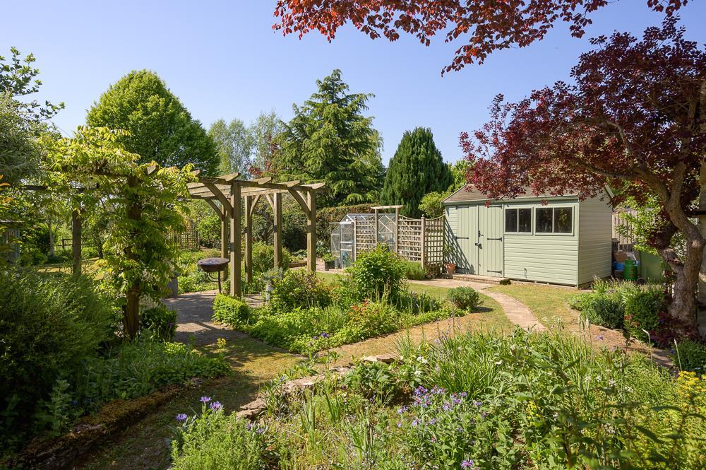 7 The Old Quarry GL7 5ND-Low Res-10.jpg